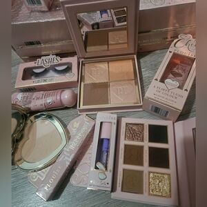 P.louise Make Up Bundle Free Gift With Purchase!